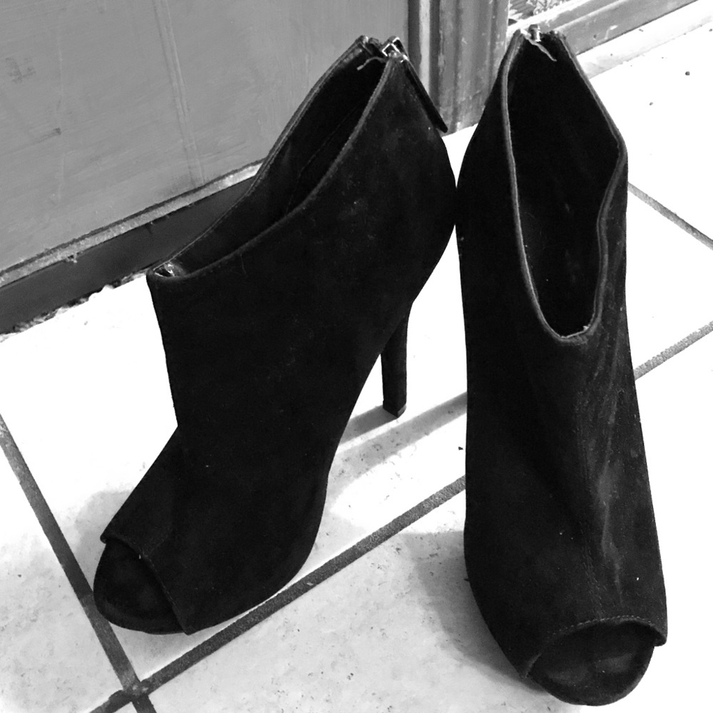 Cute heels!